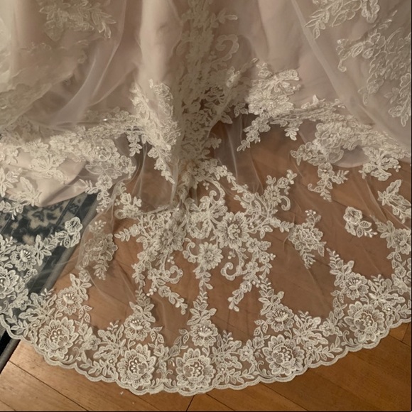 Stella York Champagne Blush Lace Wedding Dress - Picture 4 of 6
